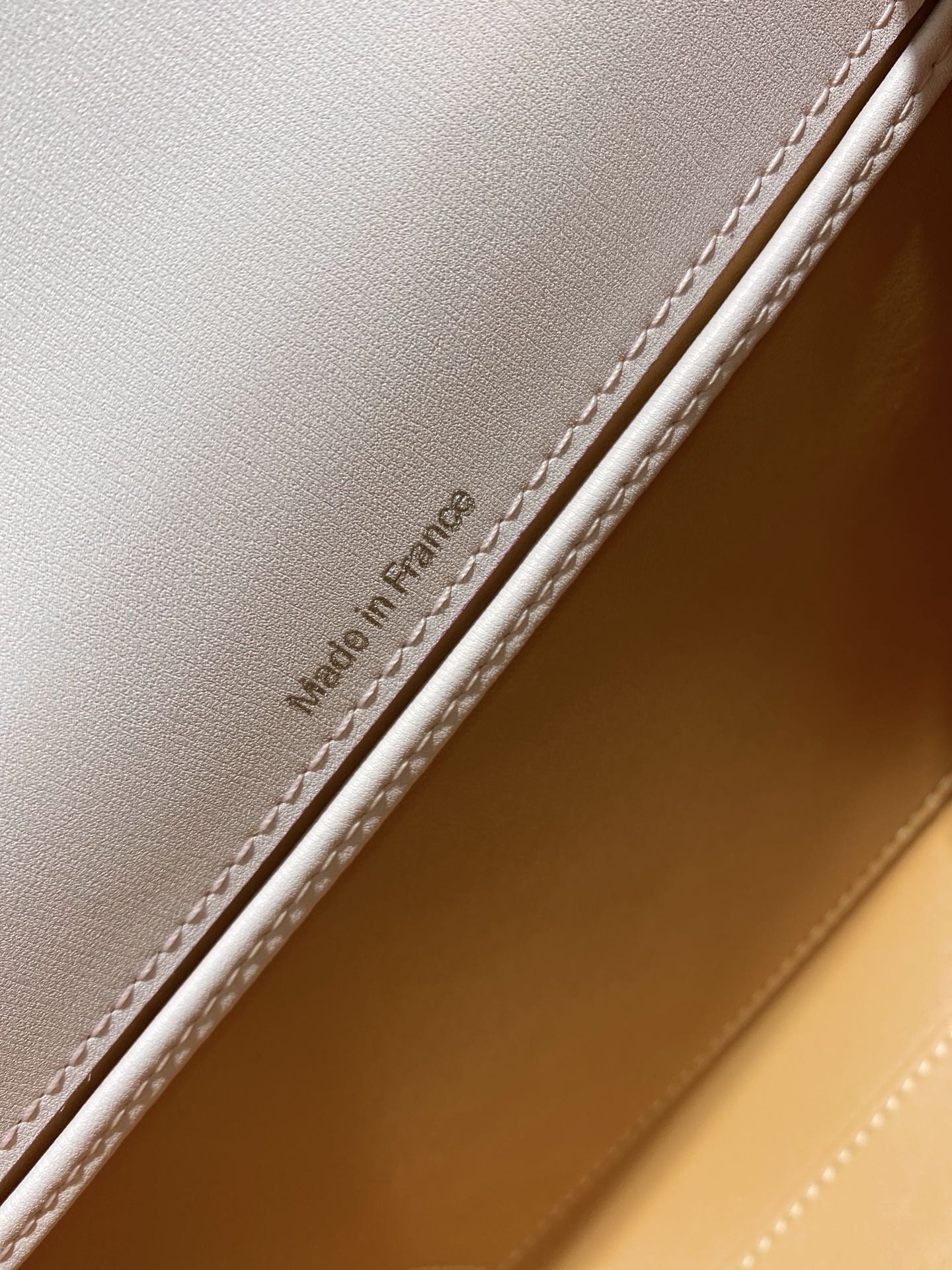 델보 브리앙 박스백 미듐